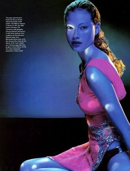 Alyssa Sutherland Desnuda. Foto - 26