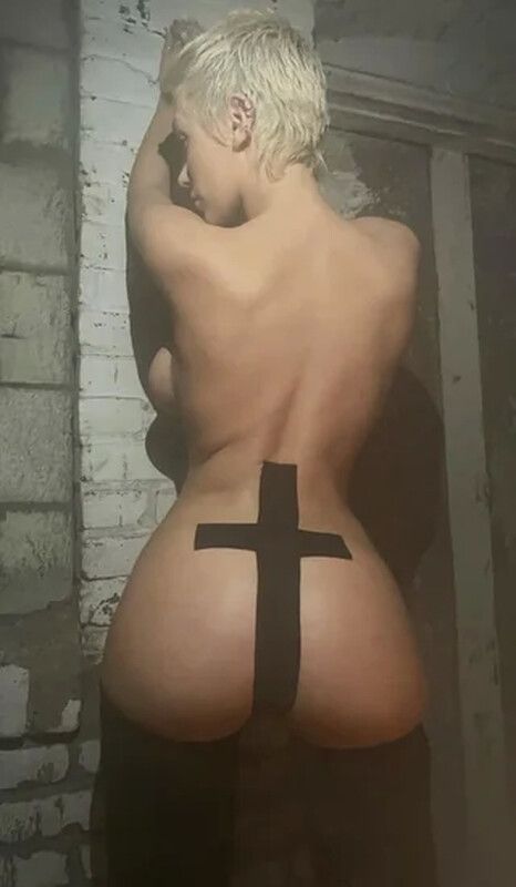 Bianca Censori Nackt. Foto - 15
