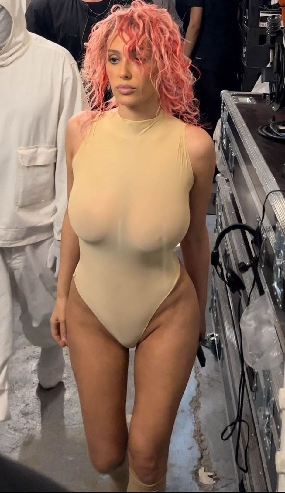 Bianca Censori Nackt. Foto - 38