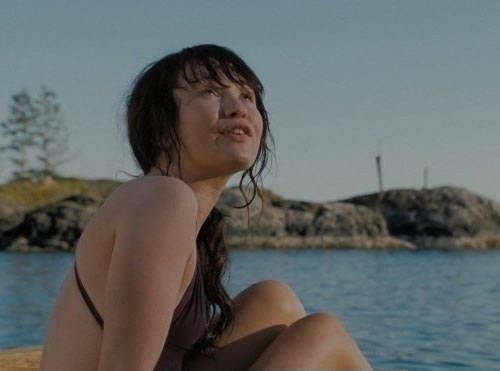 Emily Browning Nackt. Foto - 10