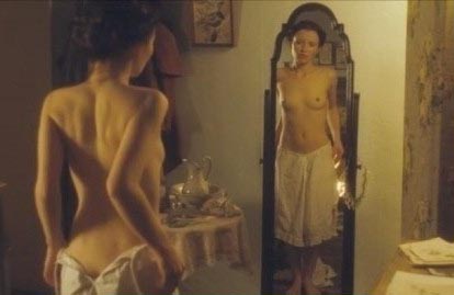 Emily Browning Nackt. Foto - 31