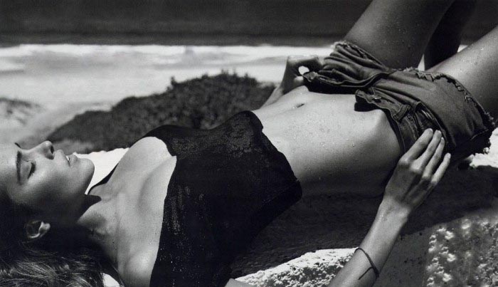 Isabel Lucas Desnuda y Follando