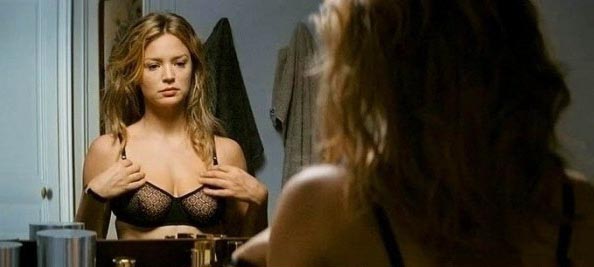 Virginie Efira Desnuda. Foto - 17