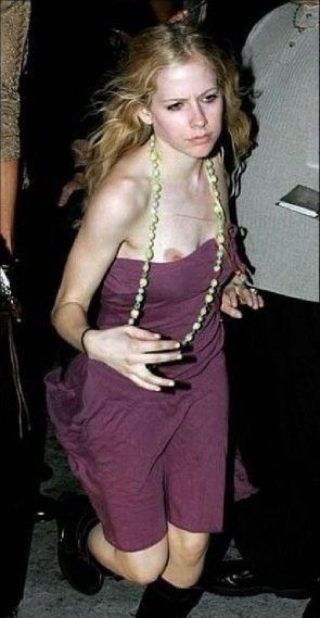 Avril Lavigne Desnuda. Foto - 27