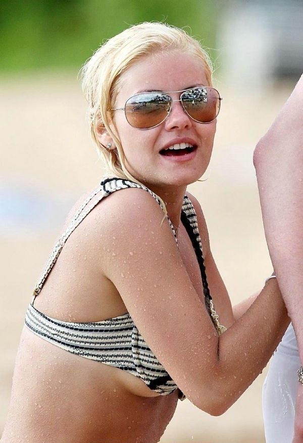 Elisha Cuthbert Nackt. Foto - 11