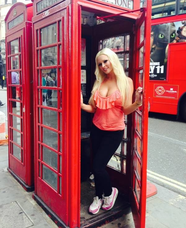 Daniela Katzenberger Nackt. Foto - 30