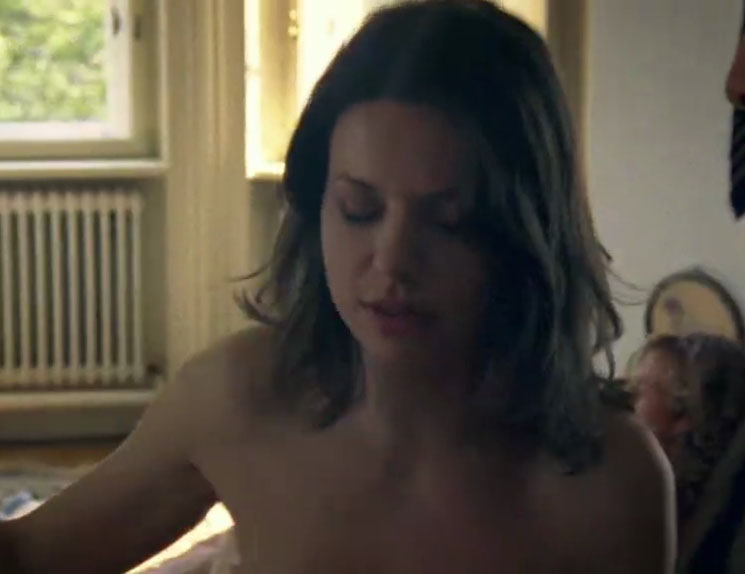 Julia Hartmann Nackt. Foto - 2