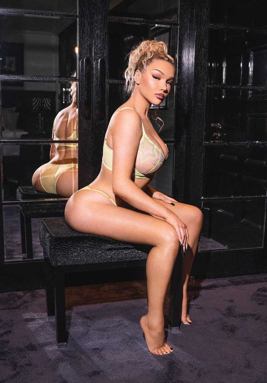 Shirin David Nackt. Foto - 22