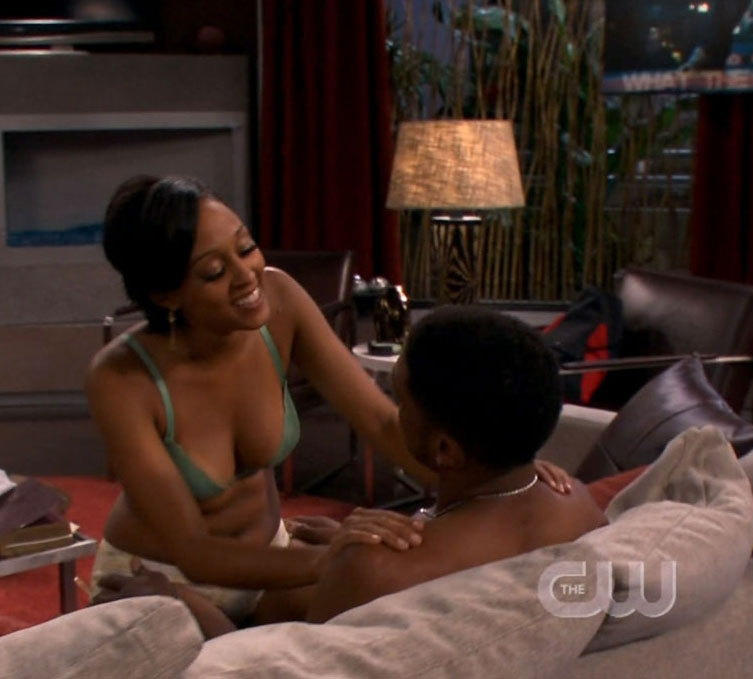 Tia Mowry-Hardrict Nackt. Foto - 14