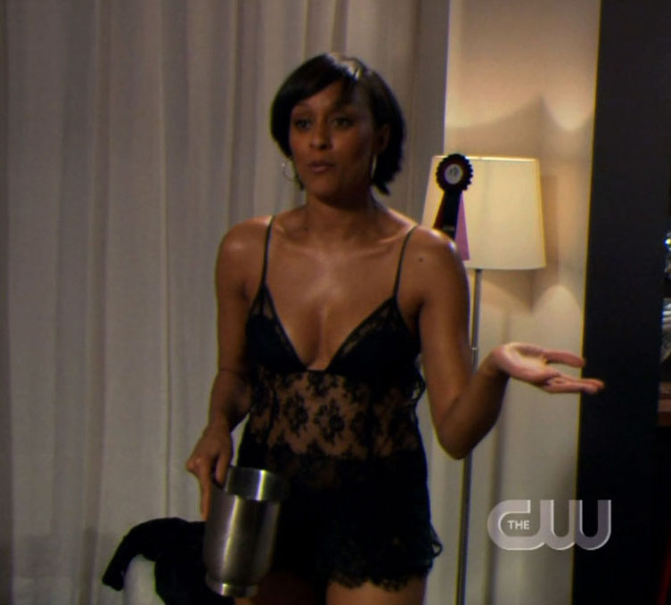 Tia Mowry-Hardrict Nackt. Foto - 9