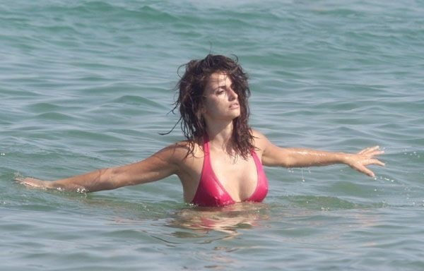 Penélope Cruz Desnuda. Foto - 21
