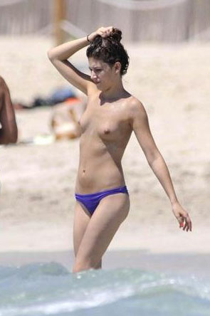 Úrsula Corberó Desnuda. Foto - 10