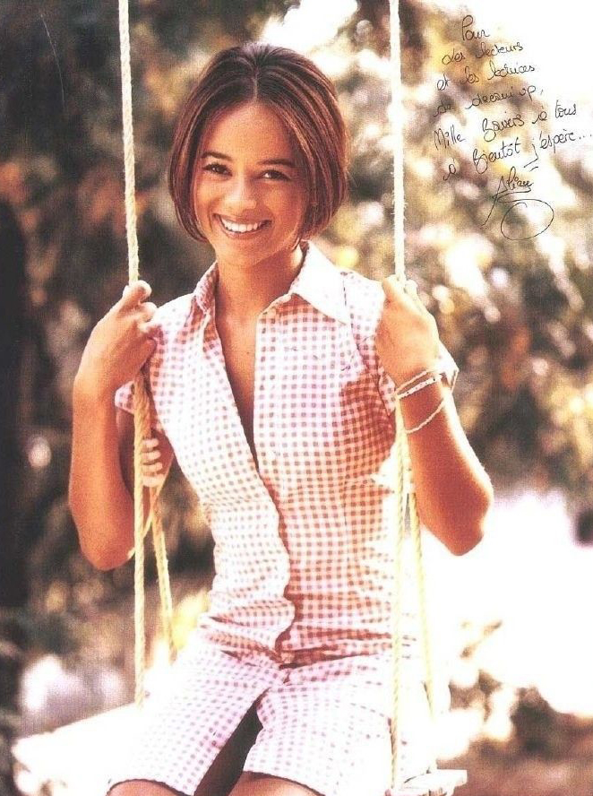 Alizée Nackt. Foto - 4