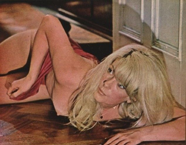 Catherine Deneuve Nackt. Foto - 12