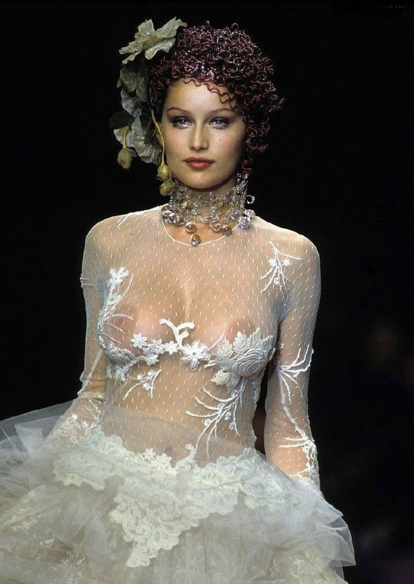 Laetitia Casta Nackt. Foto - 44