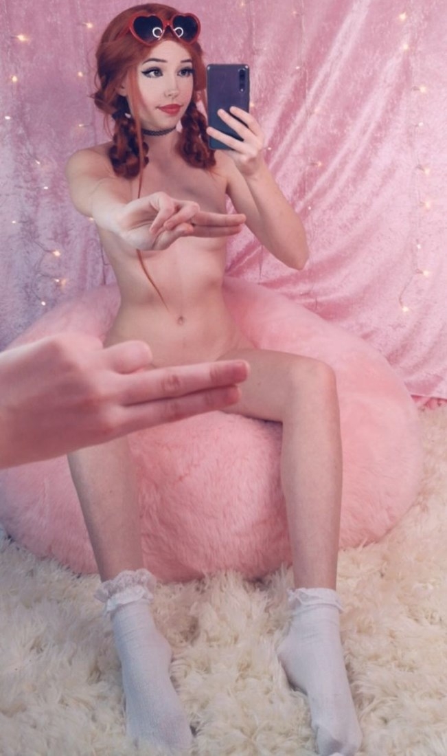Belle Delphine postet nackt sexy Fotos! Galerie Nr. 2