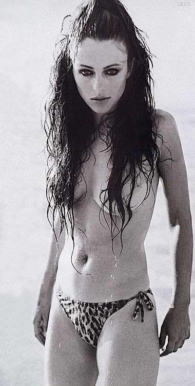 Elizabeth Hurley Nackt. Foto - 19