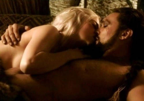 Emilia Clarke Nackt. Foto - 4