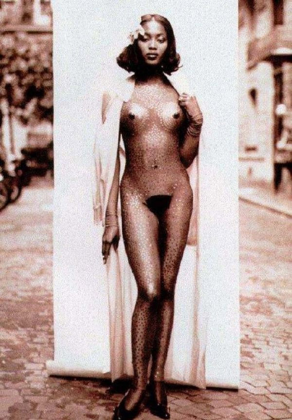 Naomi Campbell Desnuda. Foto - 31