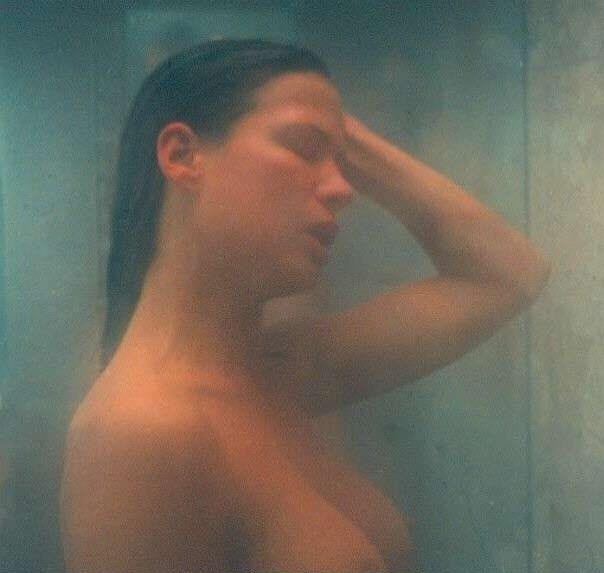 Rhona Mitra Desnuda. Foto - 25