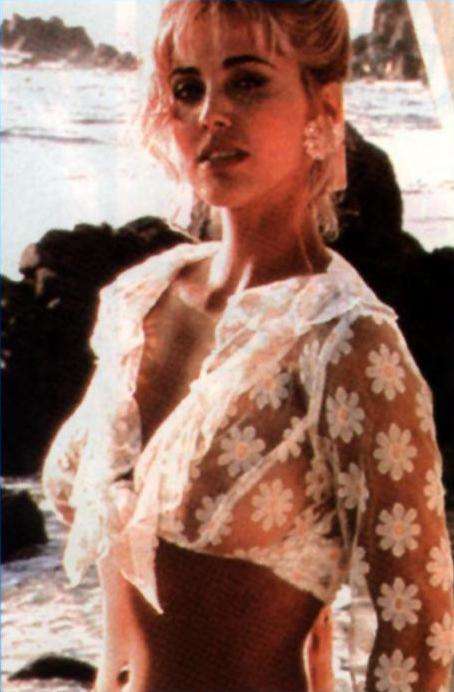 Vanessa Angel Nackt. Foto - 8