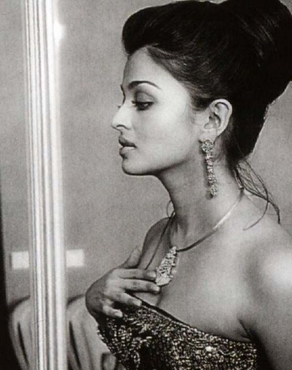 Aishwarya Rai Nackt. Foto - 27