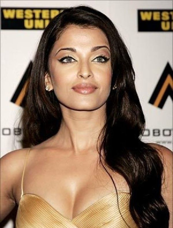 Aishwarya Rai Nackt. Foto - 39