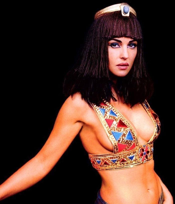 Monica Bellucci Desnuda. Foto - 36