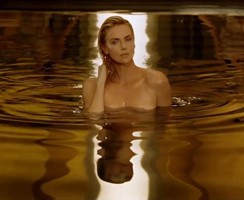 Charlize Theron Desnuda. Foto - 8