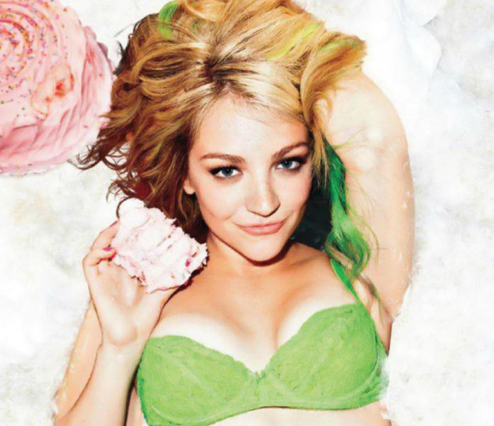 Abby Elliott Nackt. Foto - 1