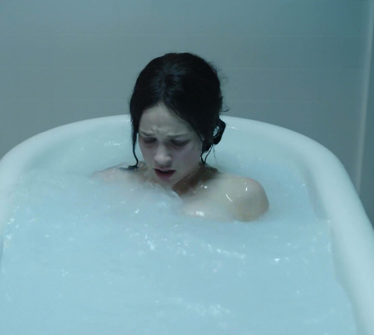 Alexis Knapp: zeigt sich schon wieder nackt!