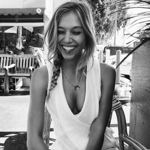 Alexis Ren Desnuda. Foto - 108