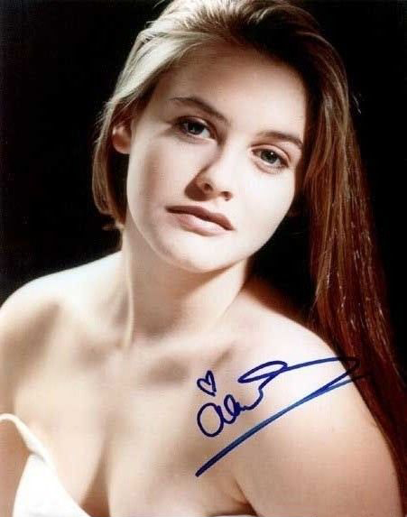 Alicia Silverstone Desnuda. Foto - 22