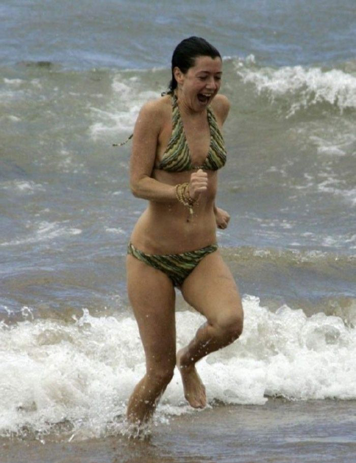 Alyson Hannigan Nackt. Foto - 6