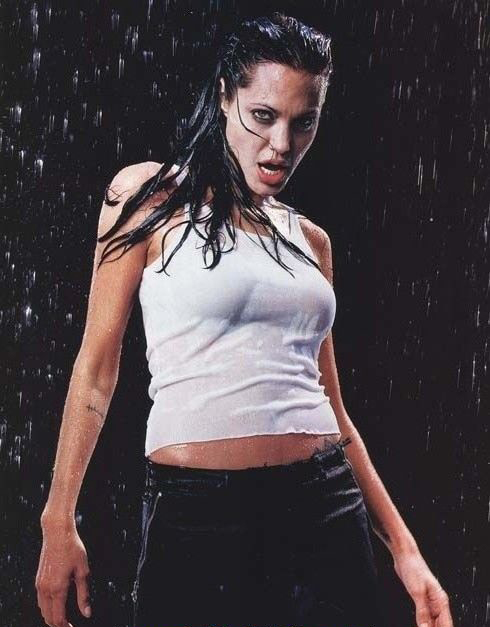 Angelina Jolie Desnuda. Foto - 37