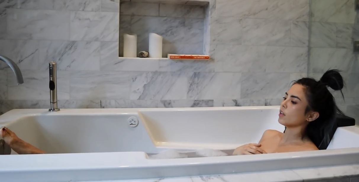 Anna Akana Nackt. Foto - 37