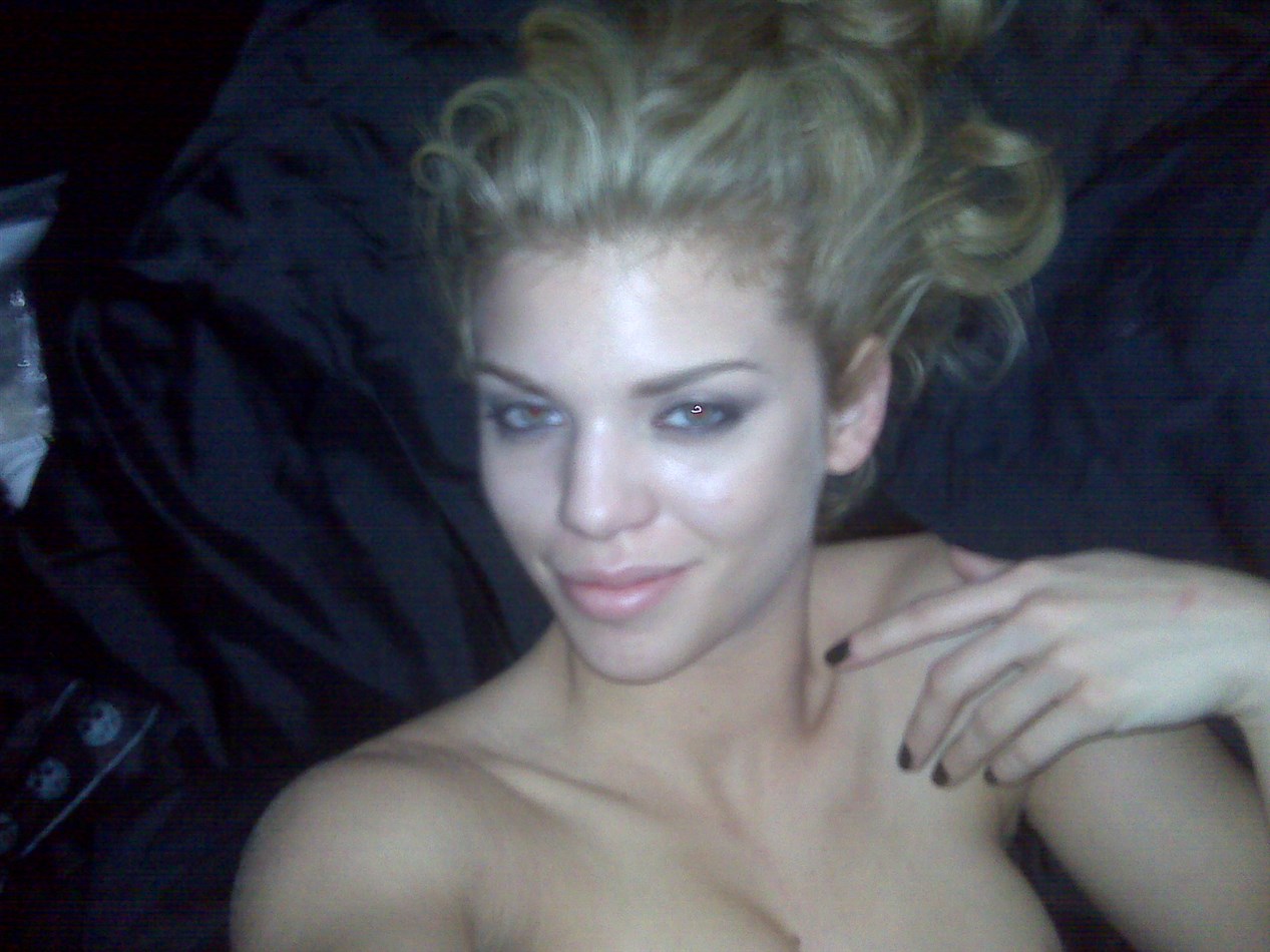 AnnaLynne McCord Nackt. Foto - 22