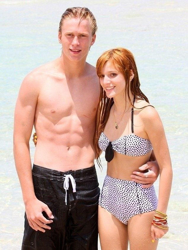 Bella Thorne Desnuda. Foto - 7
