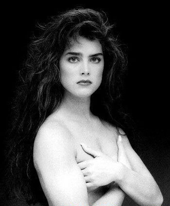 Brooke Shields se desnuda – ¡Fotos!