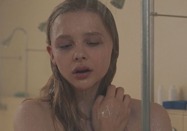Chloë Grace Moretz: adicta al topless y a enseñar su coño
