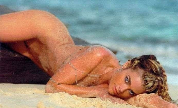 Denise Richards Nackt. Foto - 4