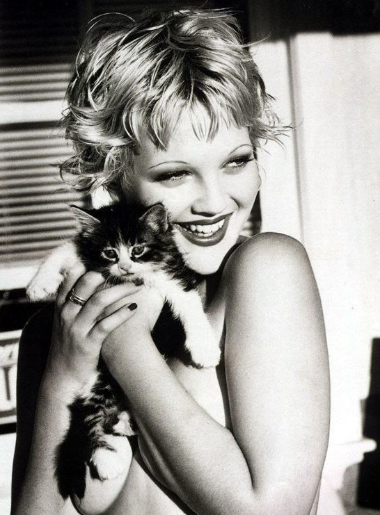 Drew Barrymore Nackt. Foto - 17