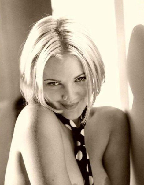 Drew Barrymore Nackt. Foto - 7
