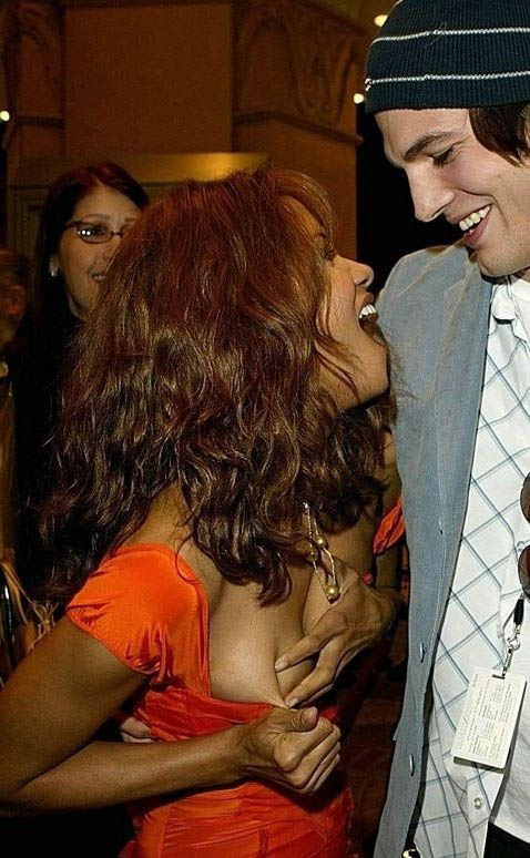 Halle Berry Desnuda. Foto - 40