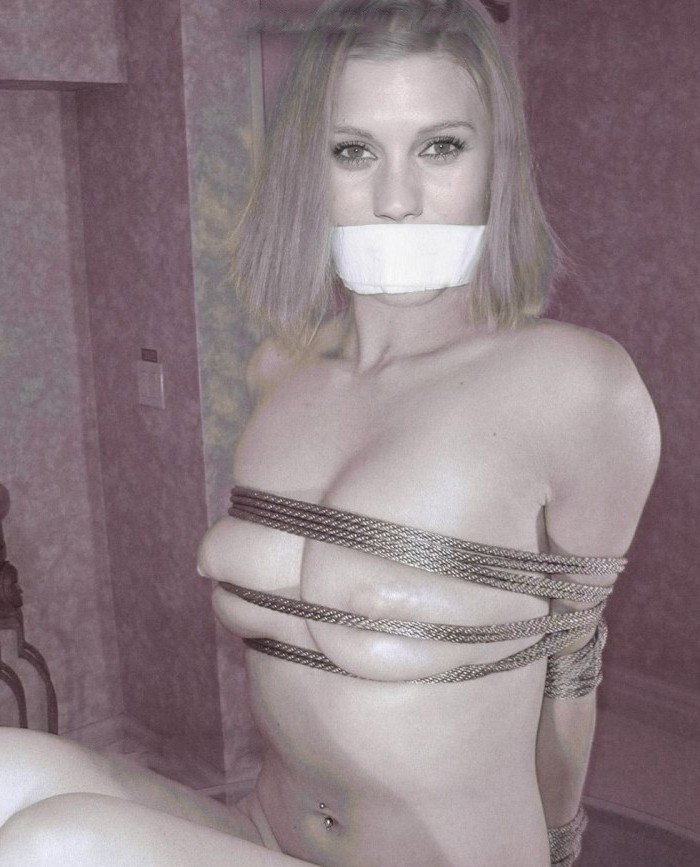 Katee Sackhoff Nackt. Foto - 11