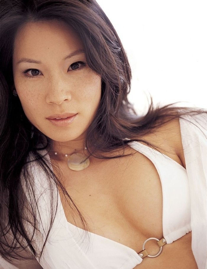 Lucy Liu Nackt. Foto - 1