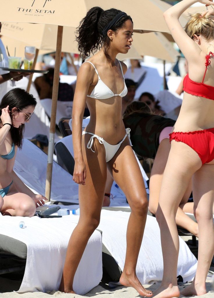 Malia Ann Obama Nackt. Foto - 17