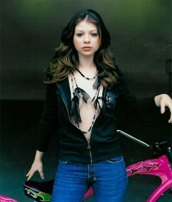 Michelle Trachtenberg Totalmente Desnuda