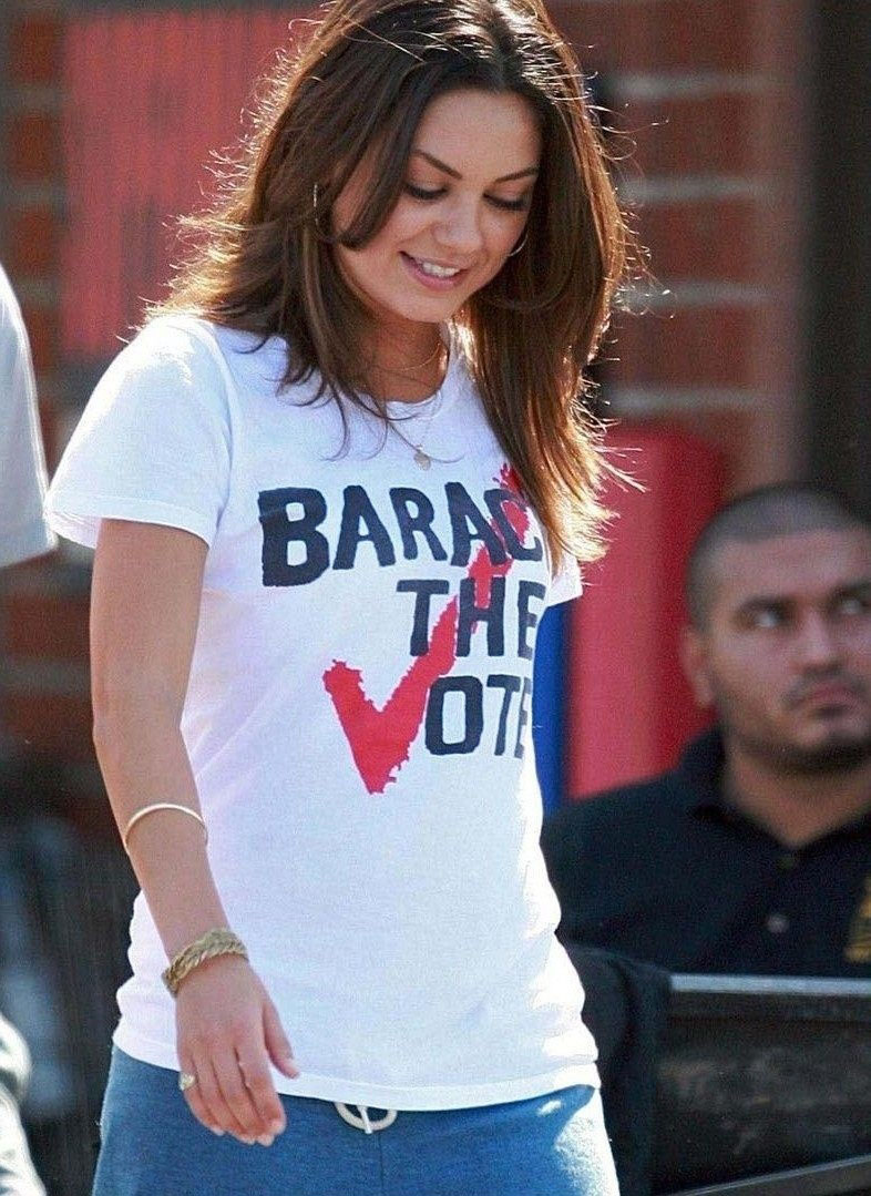 Mila Kunis Desnuda. Foto - 43