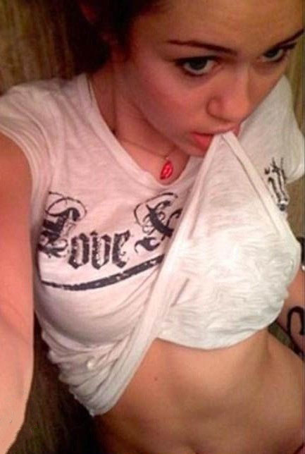 Miley Cyrus Nackt. Foto - 4